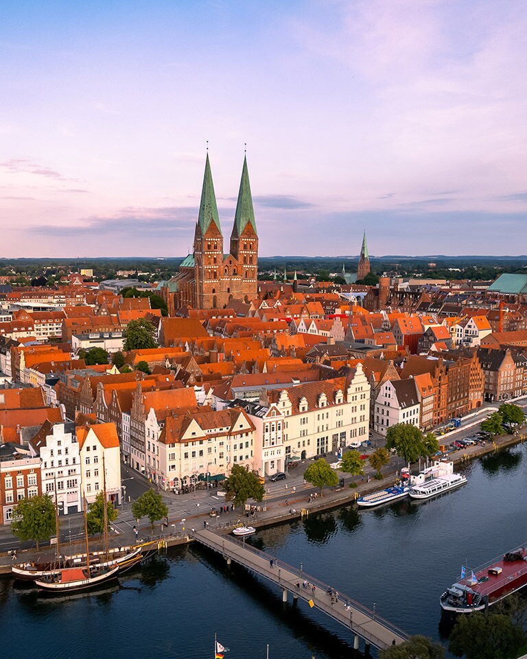 Lübeck von oben- hier lebt Ann-Kathrin König unsere Personalrecruiting-Expertin